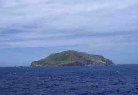 Can I move to the Pitcairn Islands?