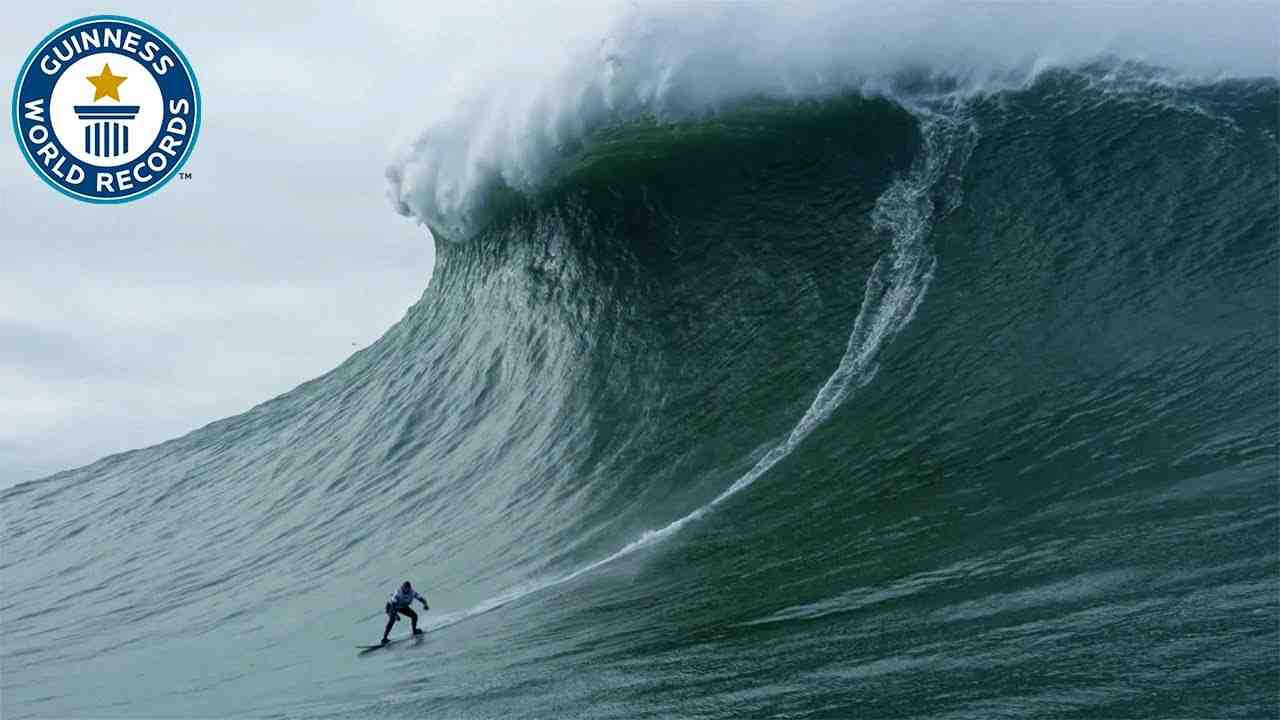 Has there ever been a 100 foot wave?