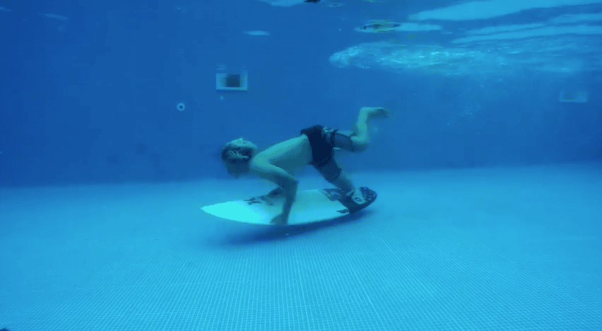 How do you Duckdive?
