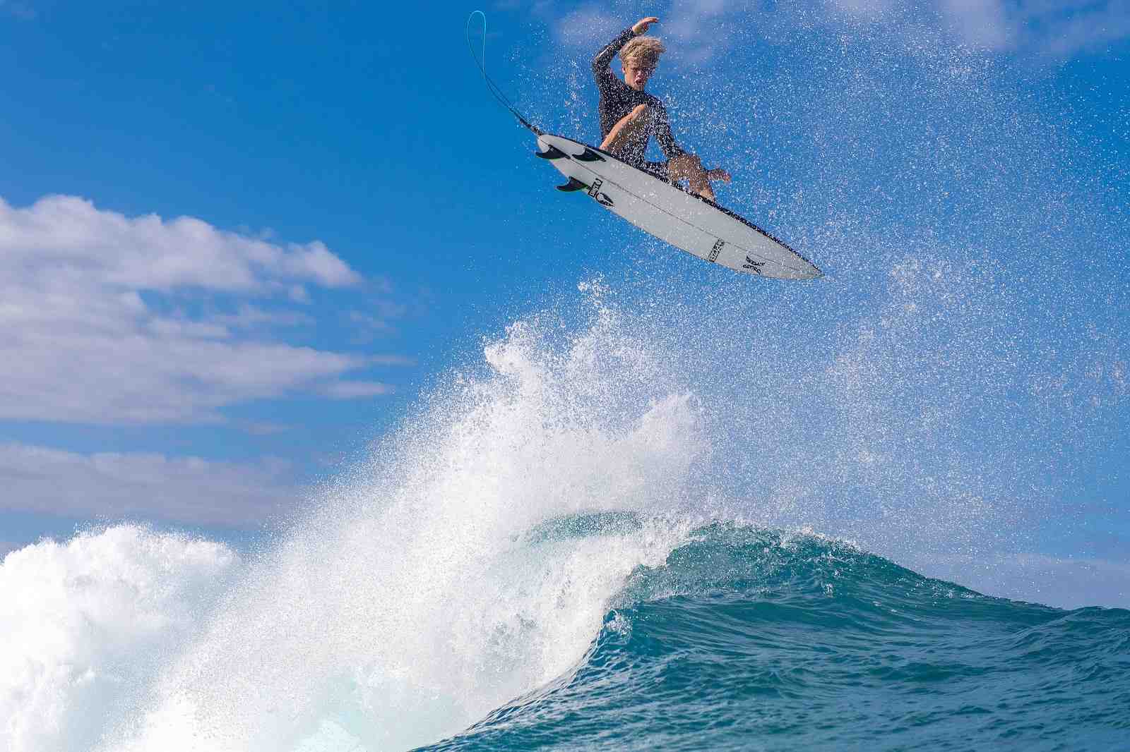 Is surfing easier if you're short?