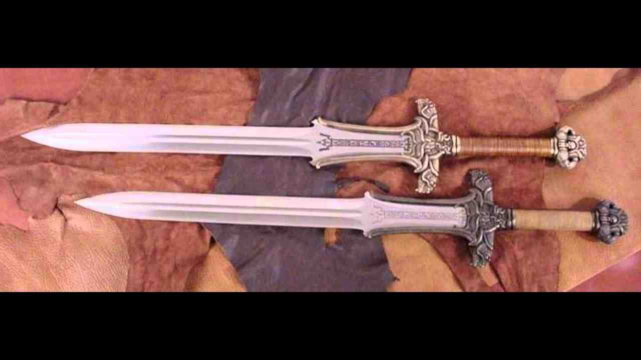 What is a claymore sword?