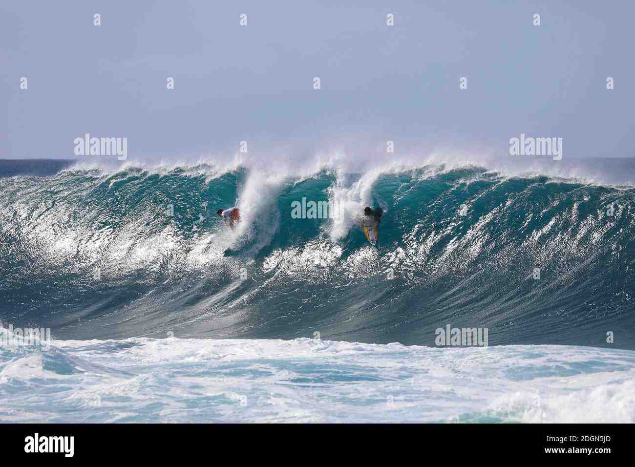 What is the biggest wave ever surfed by a man?