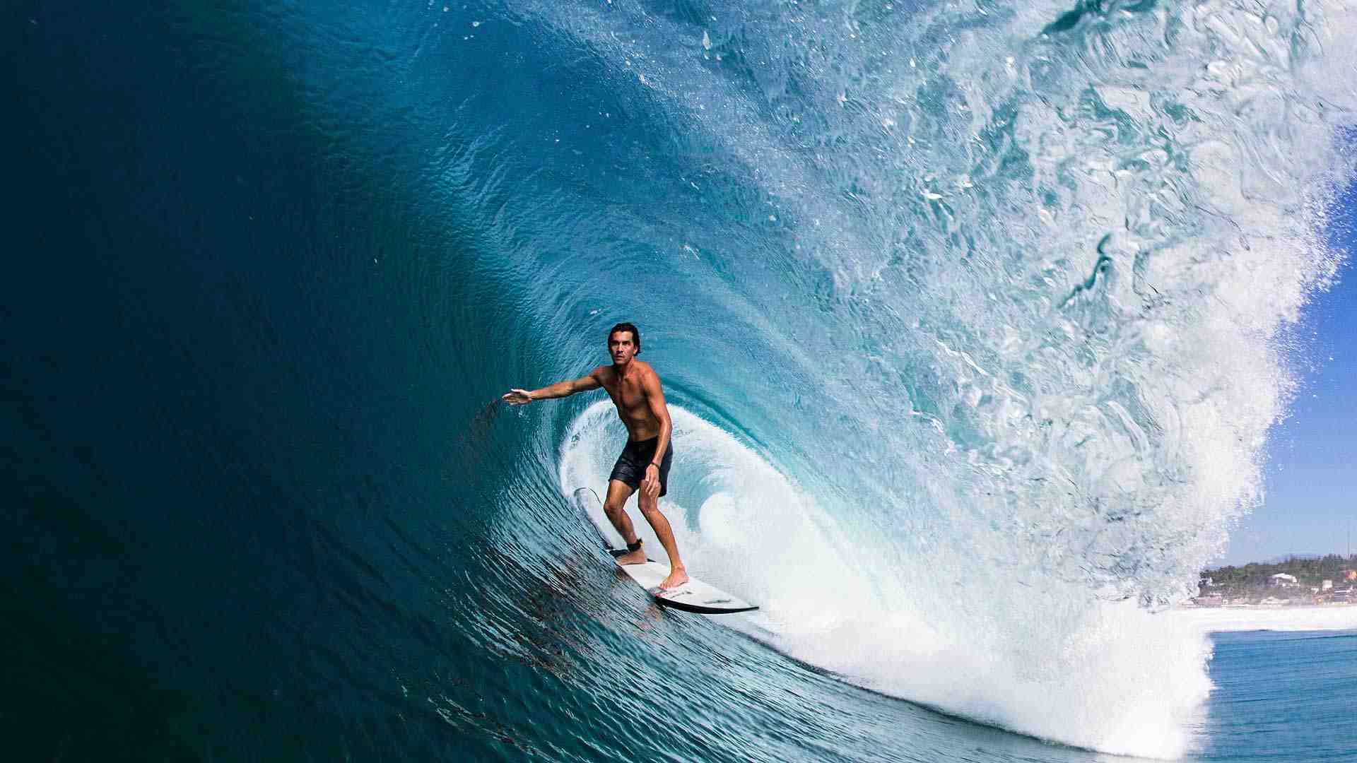 Who has ridden the biggest wave in the world?