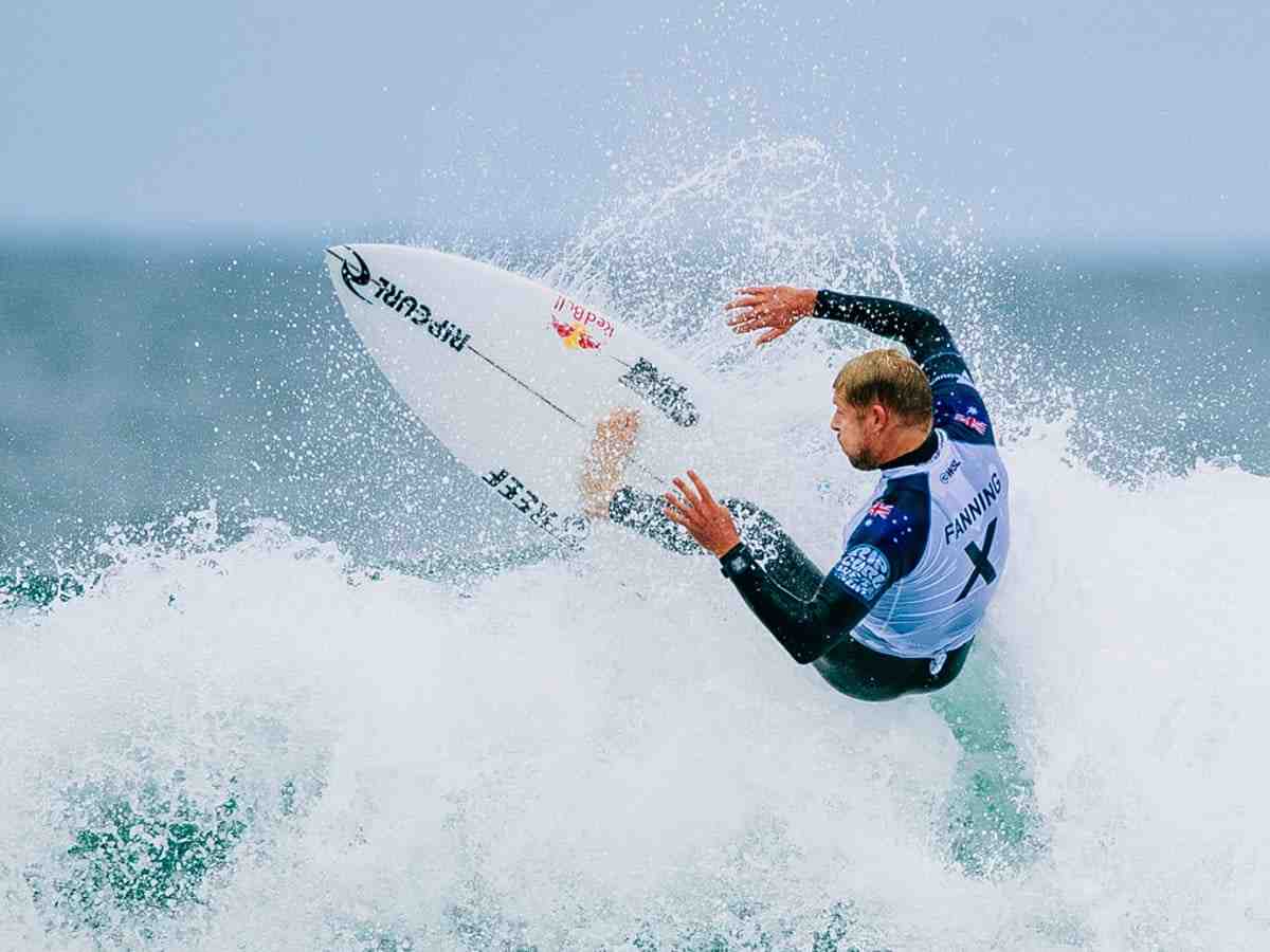 What happened to Mick Fanning's father?