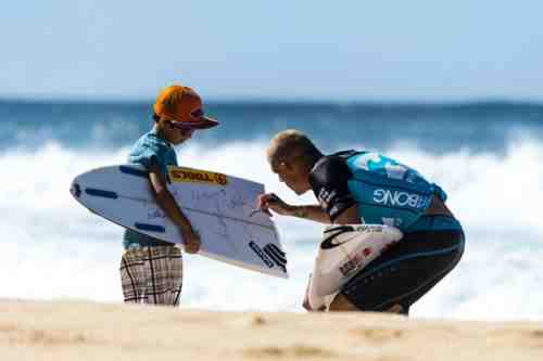 Who was awarded a wildcard last week for the next World Surf League event at Bells Beach?