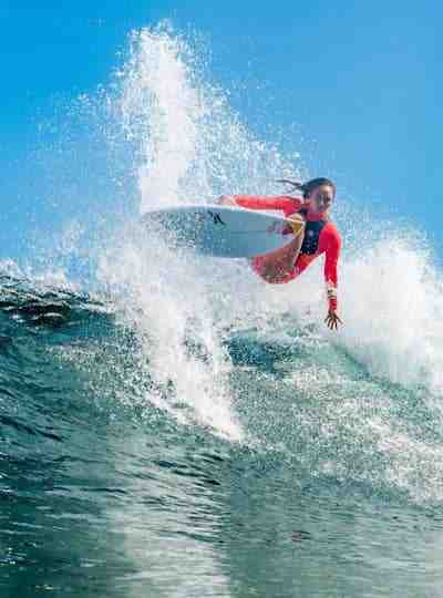 What age do pro surfers retire?