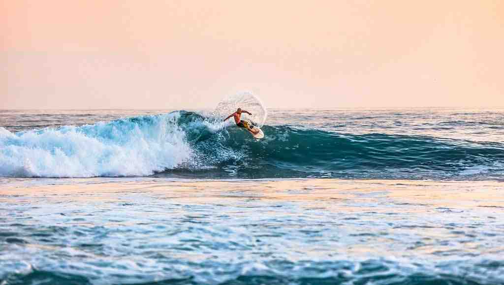 What time of day is best to surf?